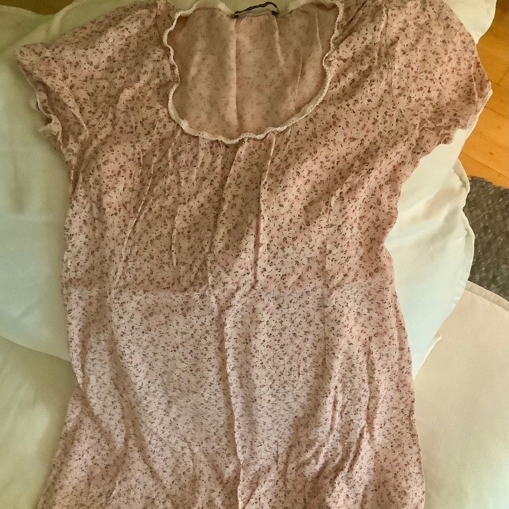Brandy Melville Pink Floral Dress Size: XS/S